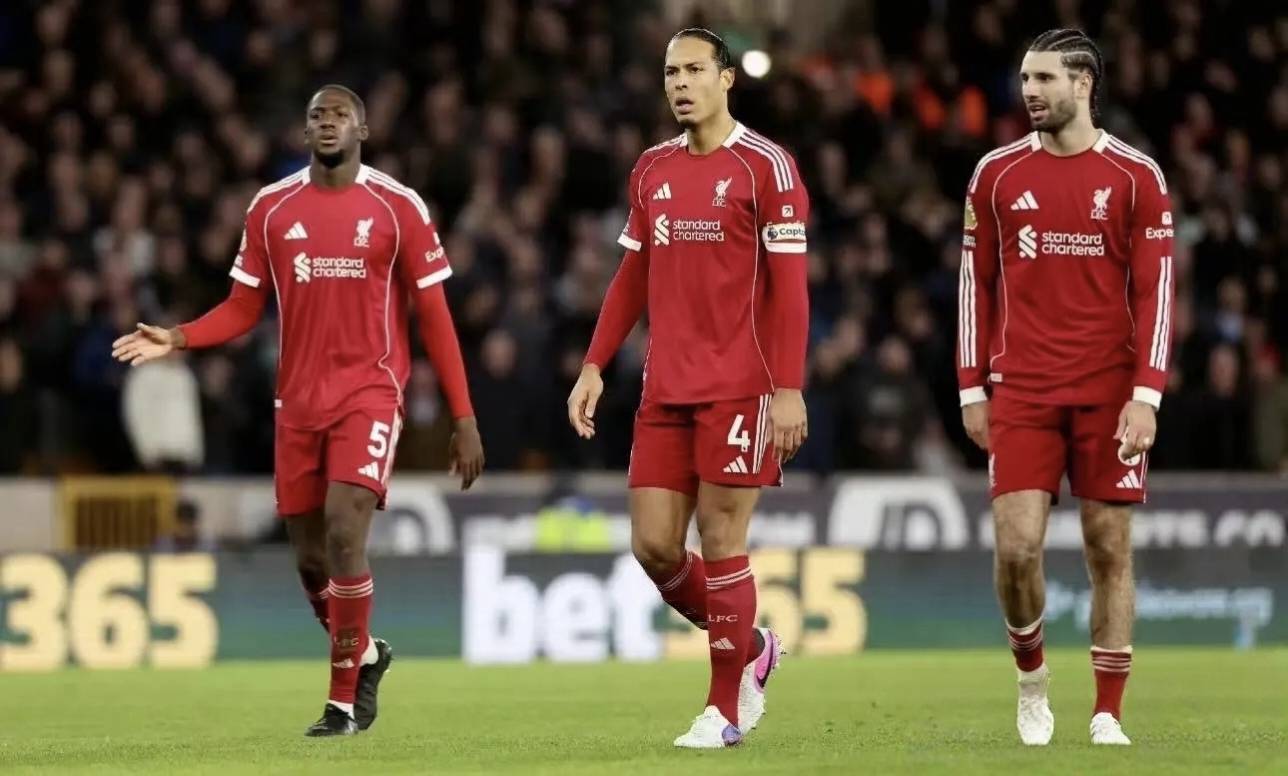 4400万欧！曼联这笔“止损”交易太爽了，霍伊伦德意甲重生，红魔重建再获强援！